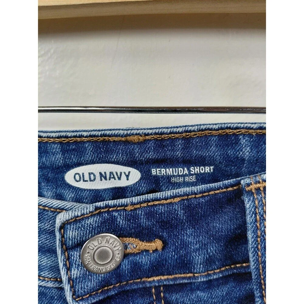 Old Navy Denim High Rise Cuffed Distressed Bermuda Shorts Women’s Size 2